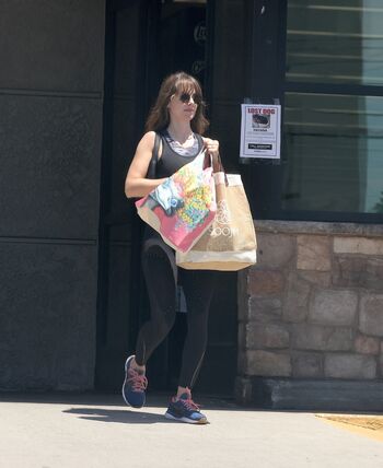 Alison Brie