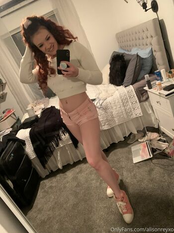 alisonreyxo