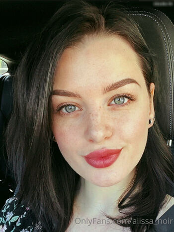 alissa_noir