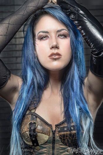 Alissa White-Gluz