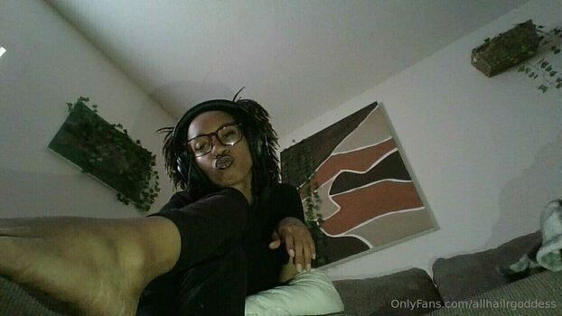 allhailrgoddess