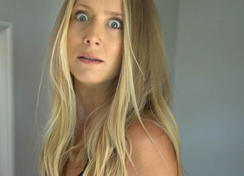 Allie Wes ~
