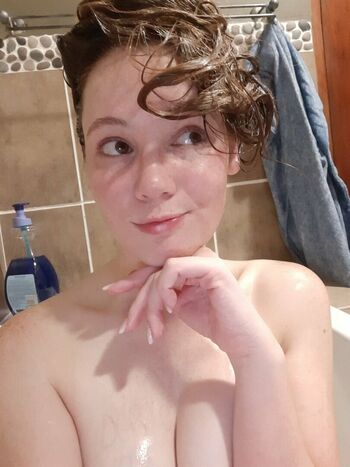 allyson_grey