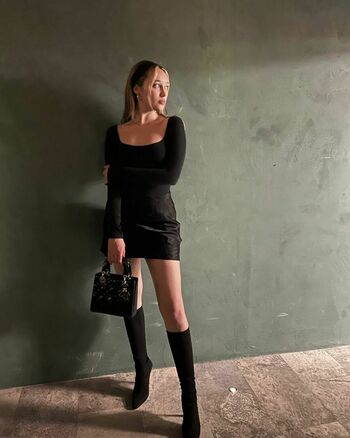 Alycia Debnam Carey