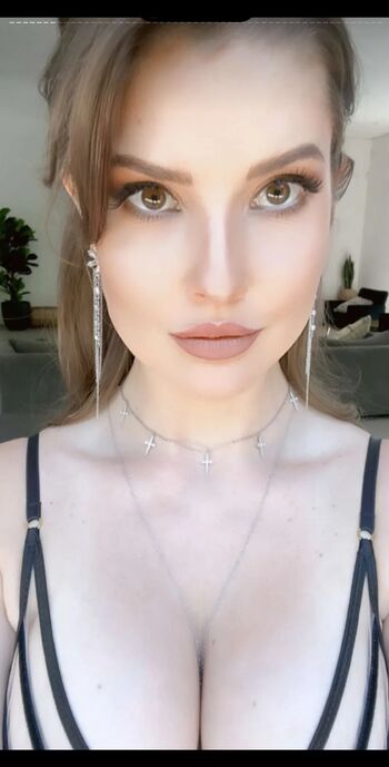 Amanda Cerny