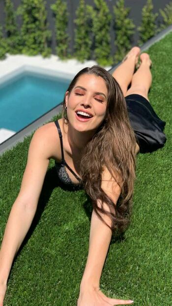 Amanda Cerny