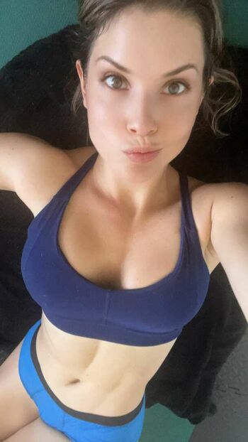 Amanda Cerny