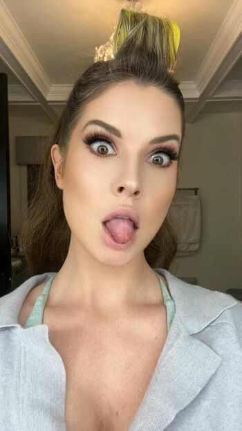 Amanda Cerny