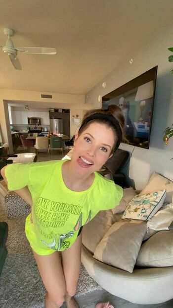 Amanda Cerny