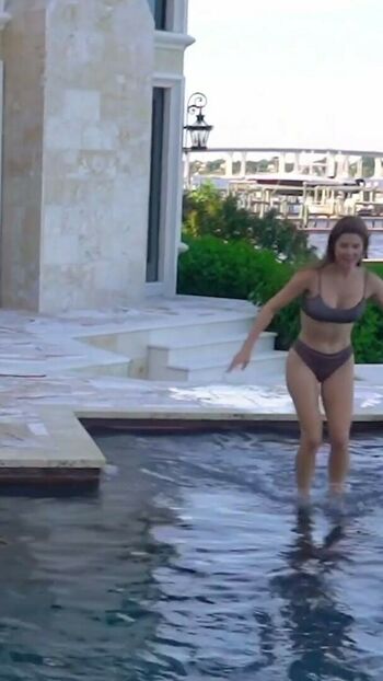 Amanda Cerny