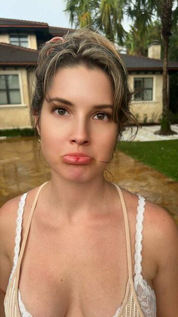 Amanda Cerny