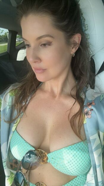 Amanda Cerny