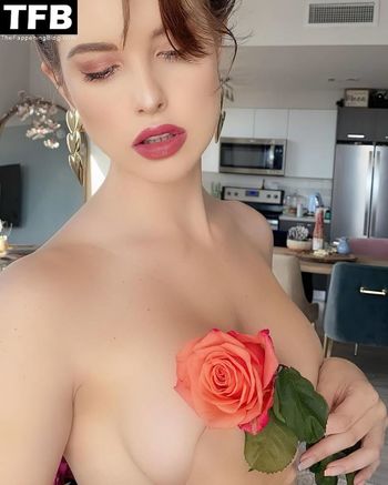 Amanda Cerny
