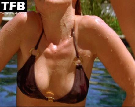 Amanda Detmer