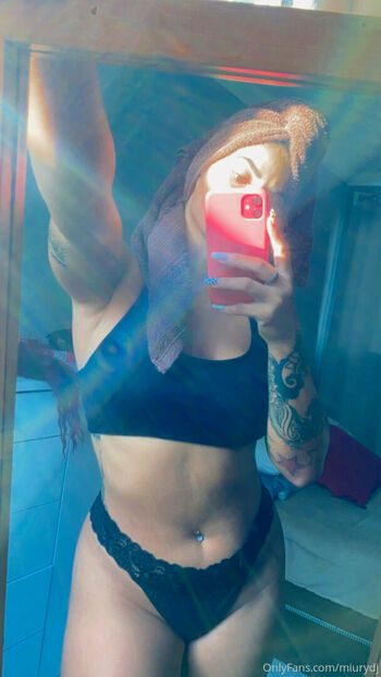 Amanda Miury