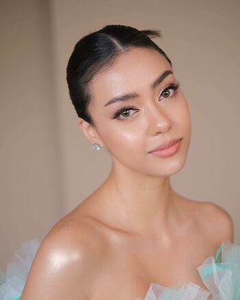Amanda Obdam