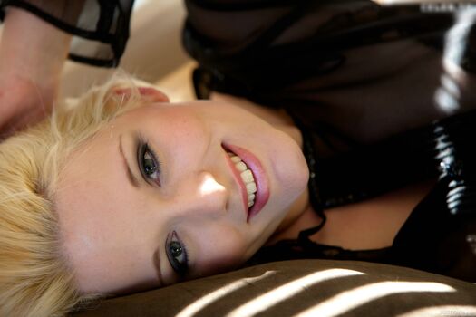 Amanda Pure
