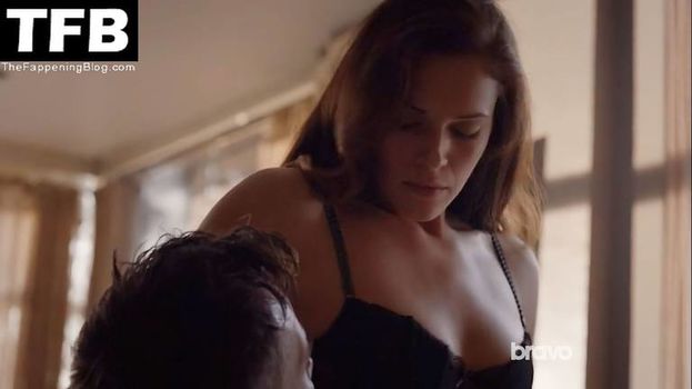 Amanda Righetti