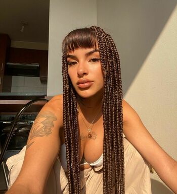 Ambar Luna