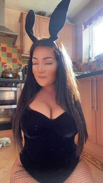 Amber Jayne