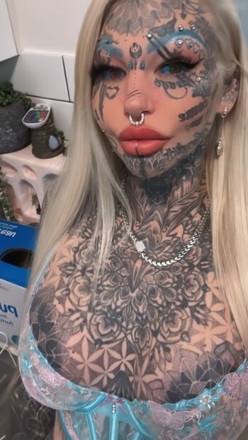 Amber Luke