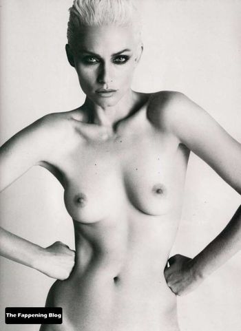Amber Valletta