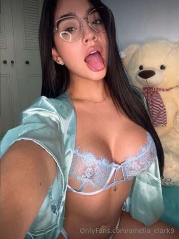 amelia_clark9