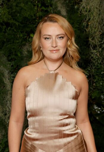 Amelia Dimoldenberg