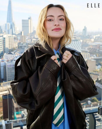 Amelia Dimoldenberg