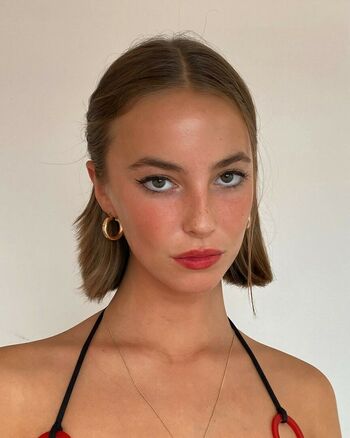 Amelie Manzoli