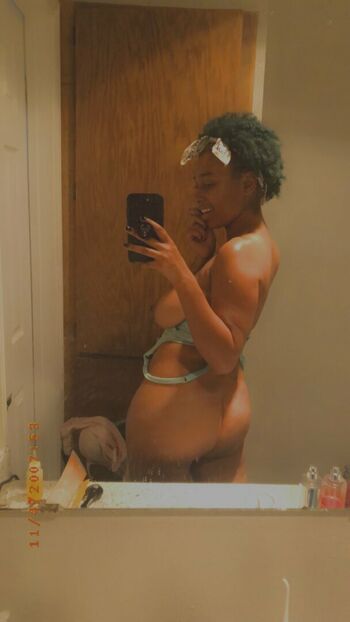 AmineBoobs69