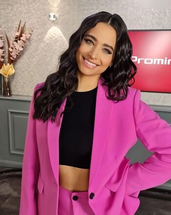 Amira Pocher