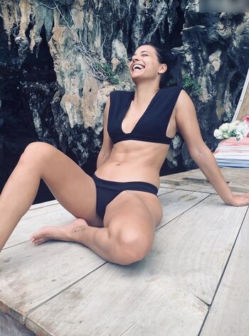 Amira Pocher