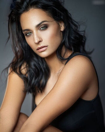 Amira Pocher