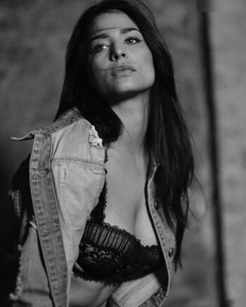 Amira Pocher