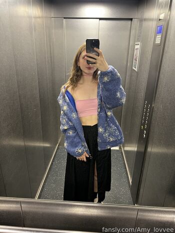 Amy_lovvee