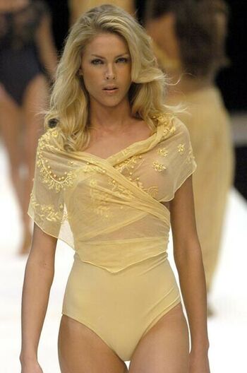 Ana Hickmann