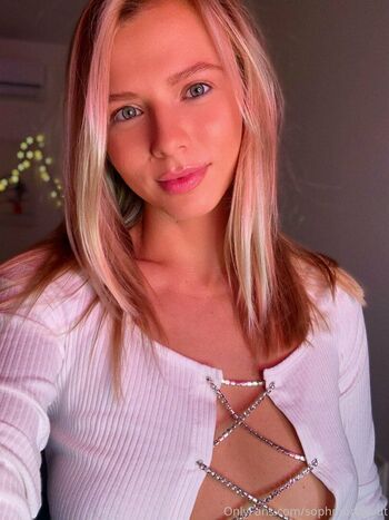 Ana Knoxx