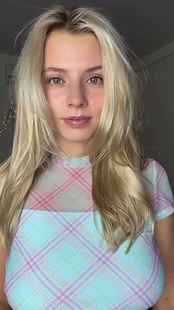 Ana Knoxx