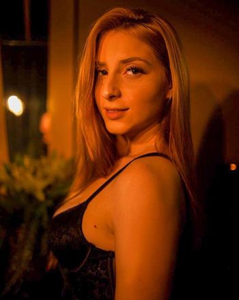 Ana Rezende
