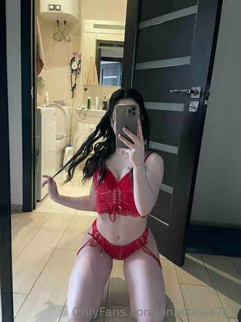 Anastasia 767