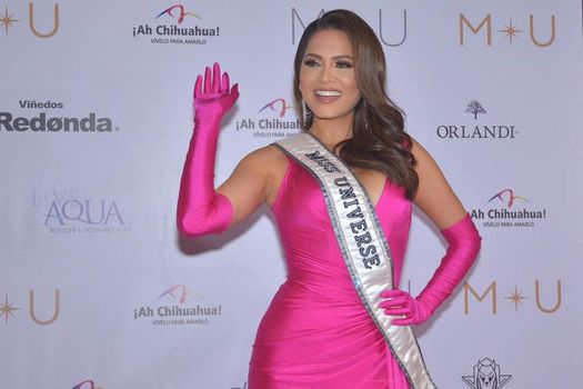 Andrea Meza