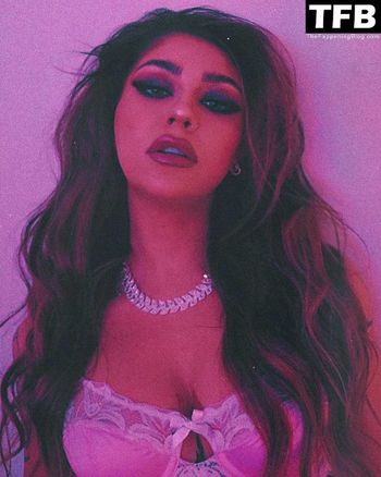 Andrea Russett
