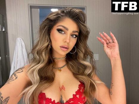 Andrea Russett