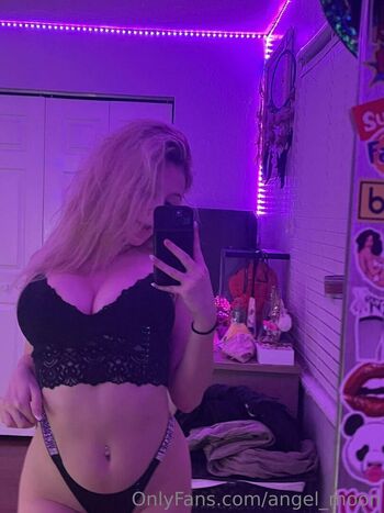 angel_moon
