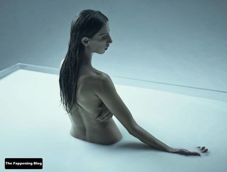 Angela Sarafyan
