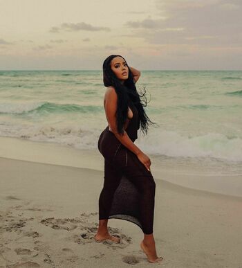 Angela Simmons