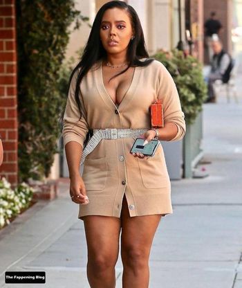 Angela Simmons