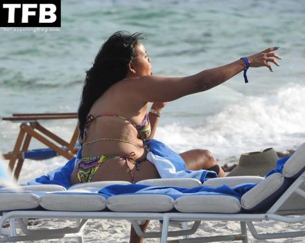 Angela Simmons