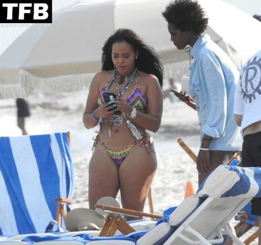 Angela Simmons